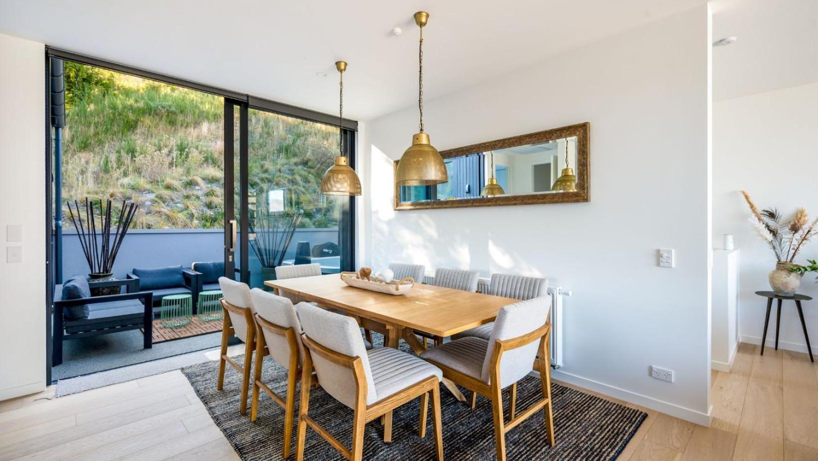 The Tiers- Hot Tub- Ac- Bbq- Free Parking Villa Queenstown Exterior photo